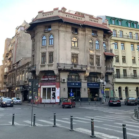 Apartment Academy